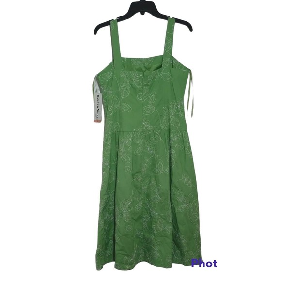 Danny & Nicole Women Floral embroiled Fit & Flare Maxi Dress Size 10 NEW - Picture 2 of 7